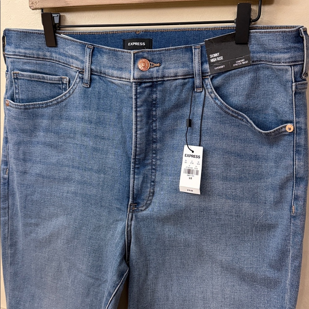New! Express Skinny Hugh Rise Capri Jeans size 14R - Picture 2 of 6